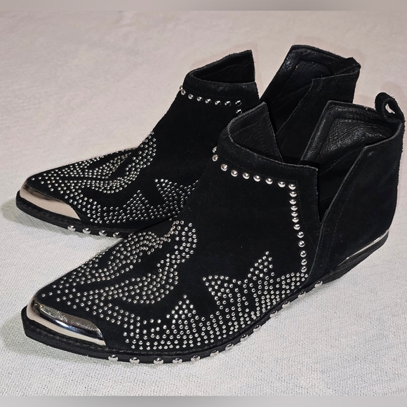 Jeffrey Campbell Oxnard ST Black Suede Studded Metal Toe Booties Size 10 - Picture 2 of 10